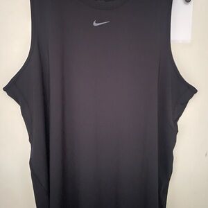 🆕Nike Women’s Black Tank Top